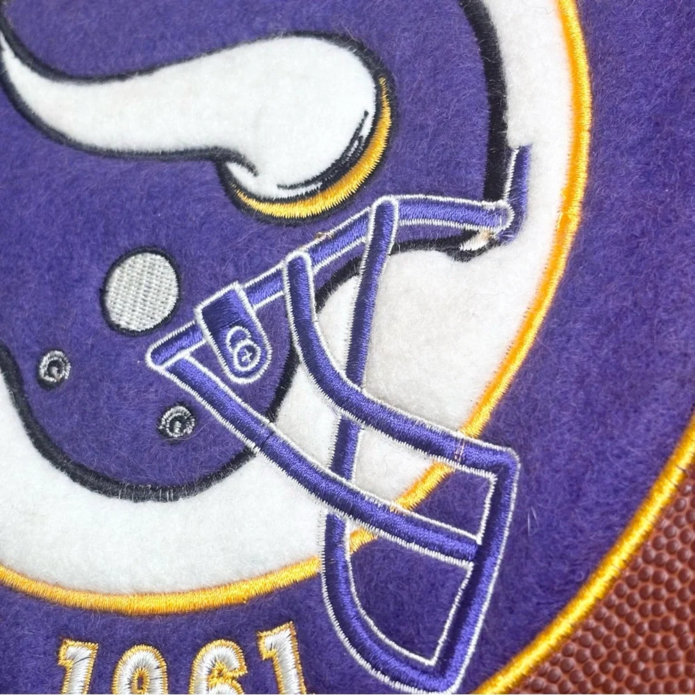NFL Pigskin Collection Genuine Wool Blend‎ Decor Minnesota Vikings Flag